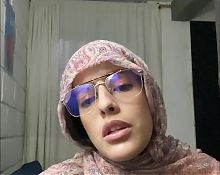 Arab wearing her hijab and having sex with multiple cocks in anal way moans with pleasure 