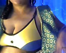 Hot Sexy Lady Bhabhi Showing off Her Lovely Boobs Keeping Her Bra off Her Boobs Under Her Boobs